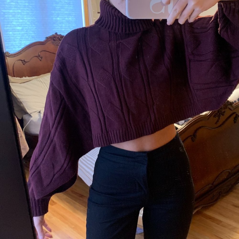 SHEIN Maroon Cropped Turtleneck